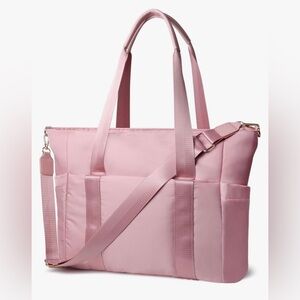 Women’s Travel Bag/Weekender Bag/NWOT